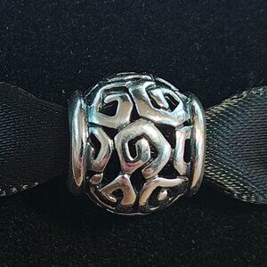 Authentic Pandora Amazing Designer Charm 790464